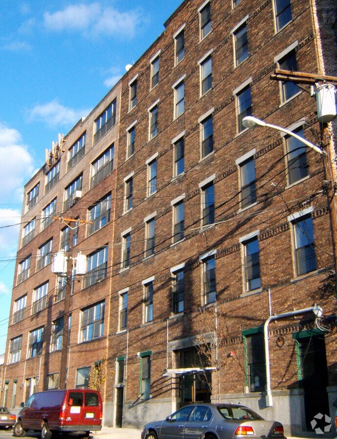 Mountain Road Lofts - Mountain Road Lofts