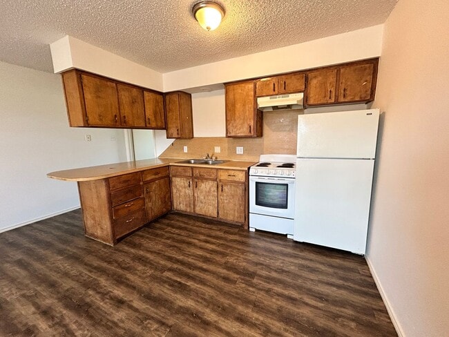 Photo - 4618 Erskine St Unidad B