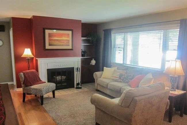 Photo - 4320 S 45th St
