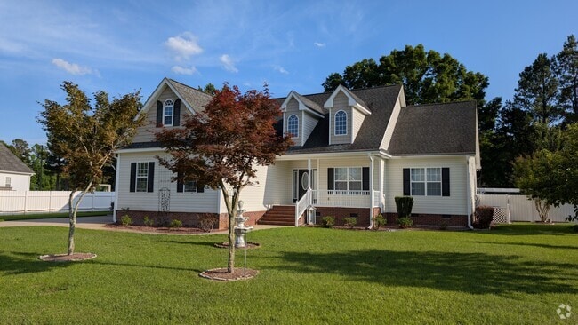 Building Photo - 102 Bridge Dr Rental