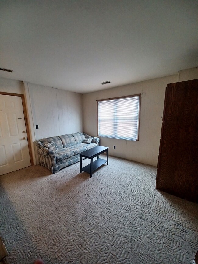 Photo - OldeTowne Apartments