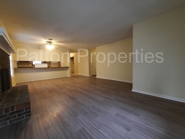 Photo - 1005 Lynn St Unit B
