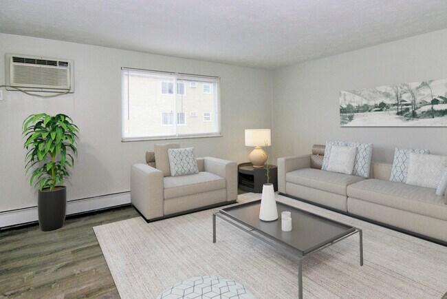 Sala de estar - 1 & 2 Bedrooms at Clearwater Apartments – Comfort & Convenience in Reading!