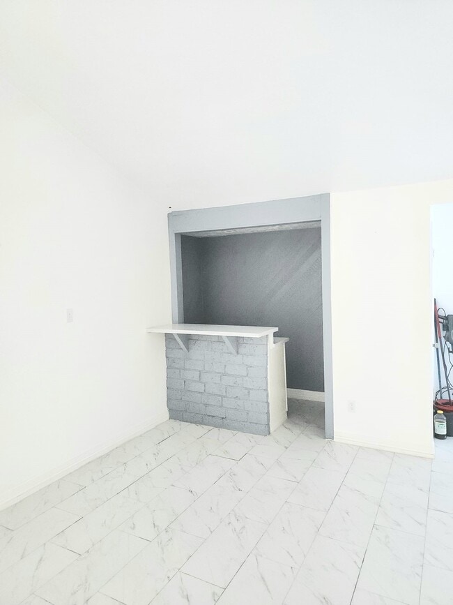 Photo - 3030 Shawnee Dr