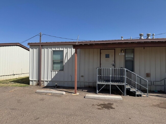 Building Photo - 5925 E Private Rd 6575