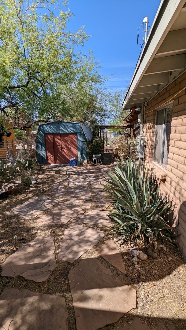 Photo - 3bed & 2bath - BRAND NEW AC - Must See Home Historic Barrio Hollywood-