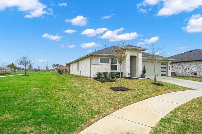 Photo - 29403 Ella Larchmont Ct