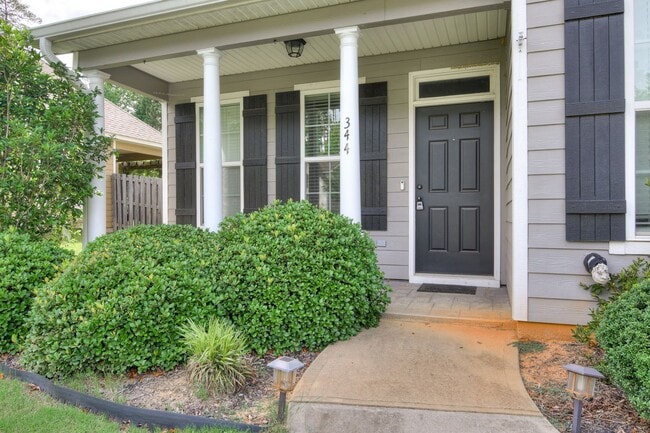 Photo - Beauty in Riverwood on Corner Lot!
