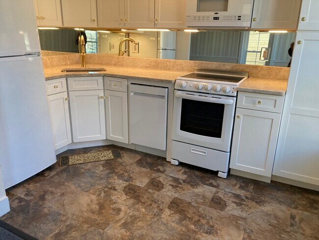 Photo - 32 Bridge St Unit 32A