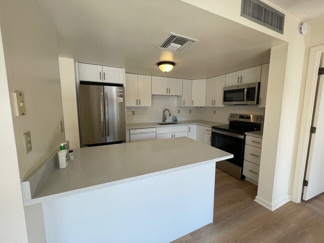 Photo - 85 Brainerd Rd Unit 302