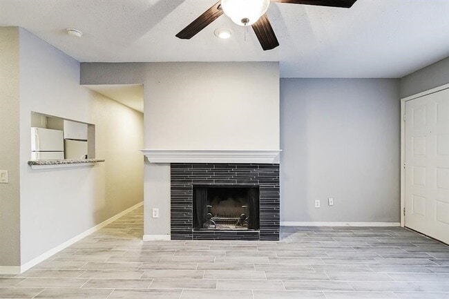 Photo - 1880 White Oak Dr Unit 177