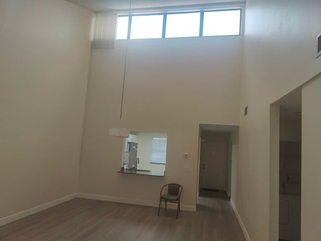Photo - 302 Lakeview Dr E Unit 302