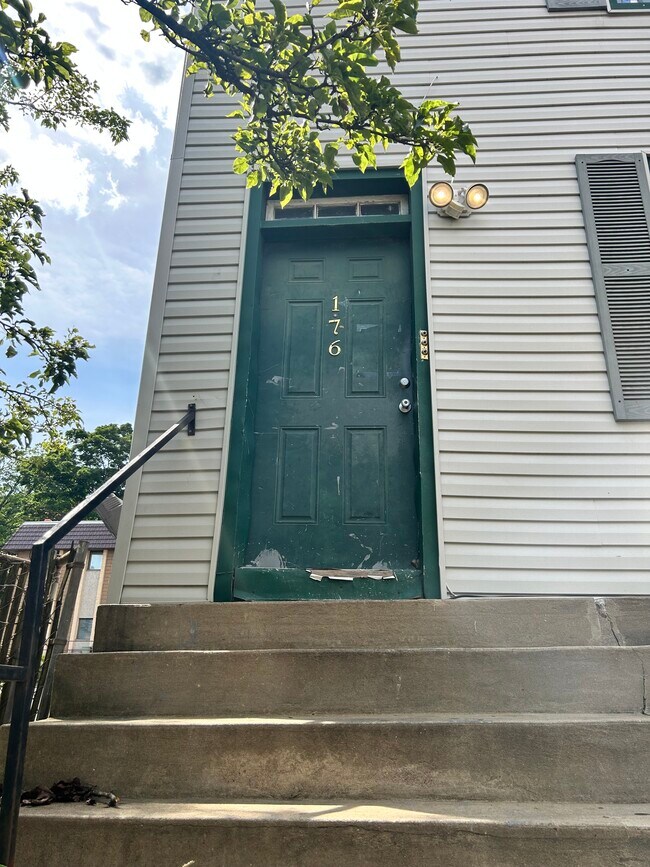 front entrance - 176 Main St Apartments Unit 176 Main St. 3rd fl