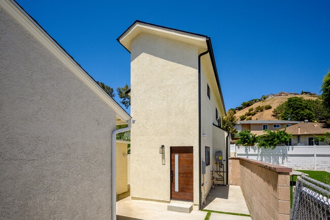 Photo - 8460 Glencrest Dr Casa