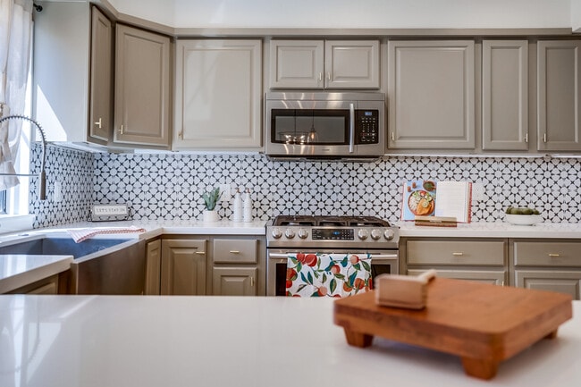 Photo - 9120 Telfair Ave Unidad #15