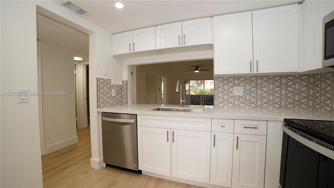 Photo - 4291 NW 9th Ave Unit 101