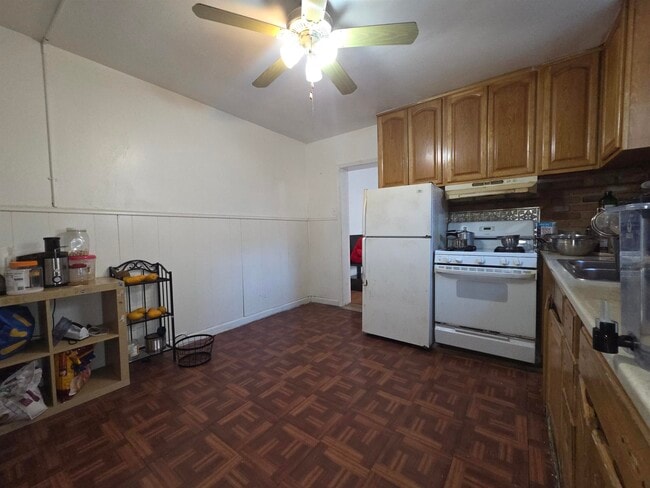 Photo - 190 Tonnelle Ave Unit 1st Floor