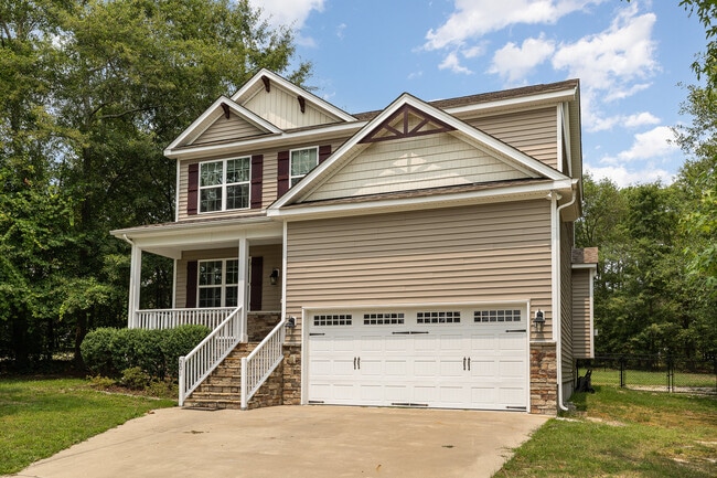 Photo - 201 Phillips Ridge Ln