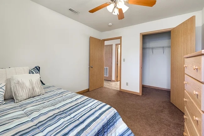 Campus Suites