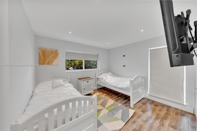 Photo - 1020 Hollywood Blvd