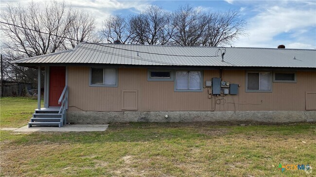 Building Photo - 107 Salinas Rd Rental