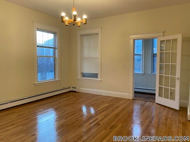 Photo - 30 Babcock St Unit 1