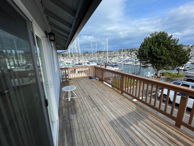 Photo - 2304 Skyline Way