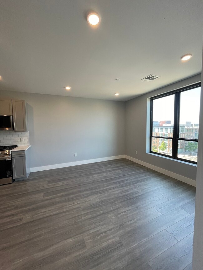 Photo - 367 Western Ave Unidad 607