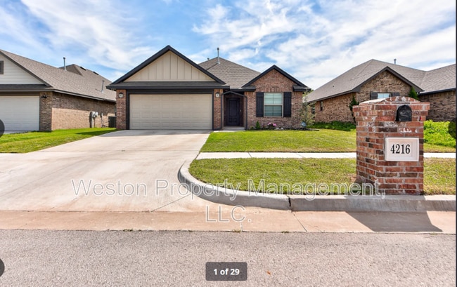 Building Photo - 4216 Royal Garden Dr