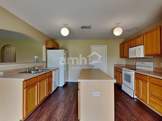 Photo - 11331 Ivy Flower Loop