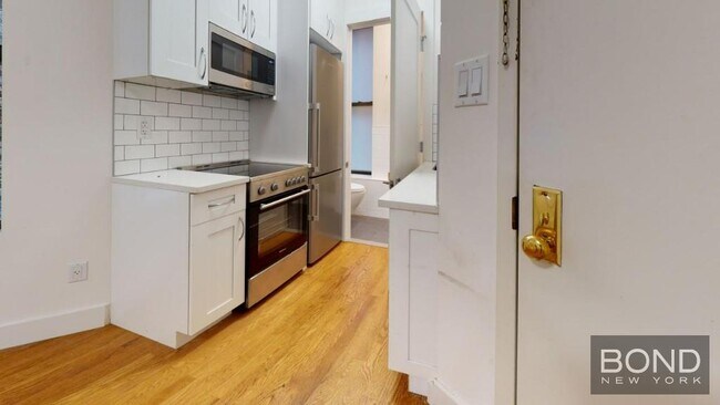 Building Photo - 592 Amsterdam Ave Unit 2 Rental