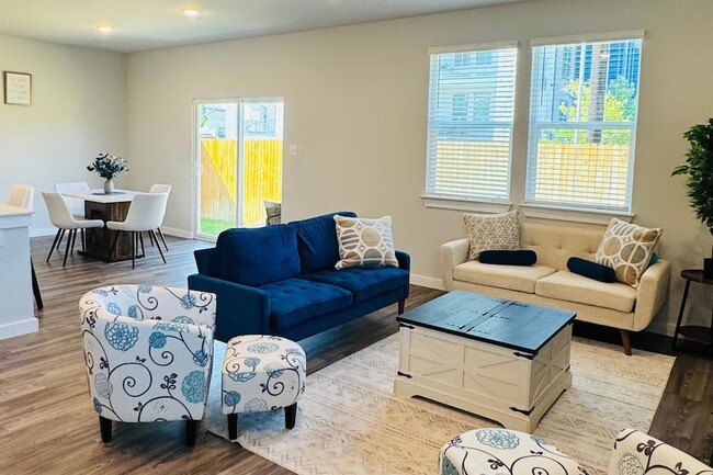 Photo - 5935 W Hausman Rd