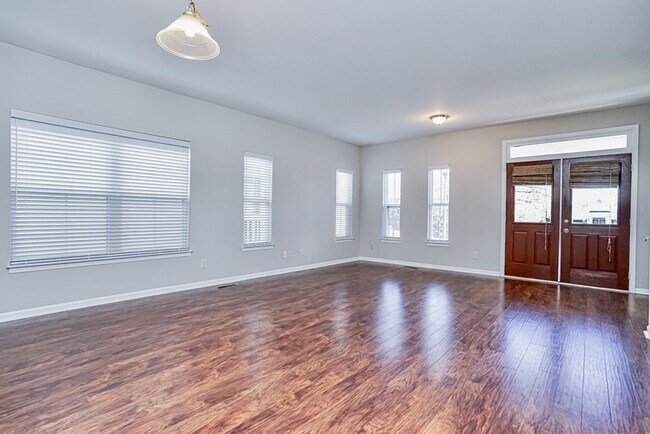 Photo - 105 Woodside Cir Unit 1A