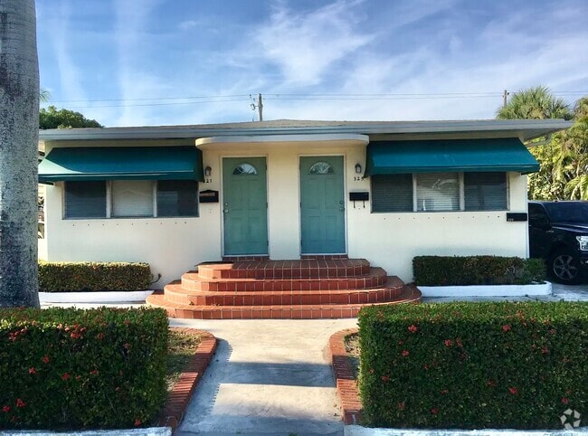 Building Photo - 325 Malverne Rd Rental