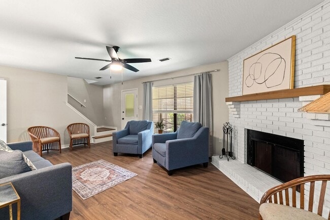 Photo - 129 Brookwood Ln