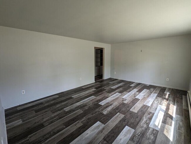 Photo - 1491-1493 Harvey St