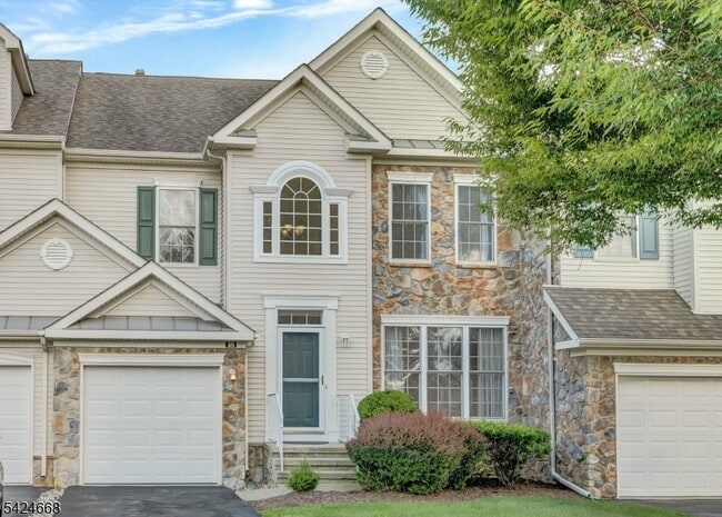 Building Photo - 18 Mountain View Dr