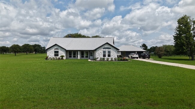 Photo - 9035 Point Dr