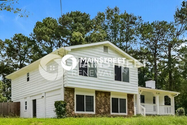 Building Photo - 5 Bedroom Pet-Friendly Home in STONE MOUNTAIN, GA with Main Street Renewal