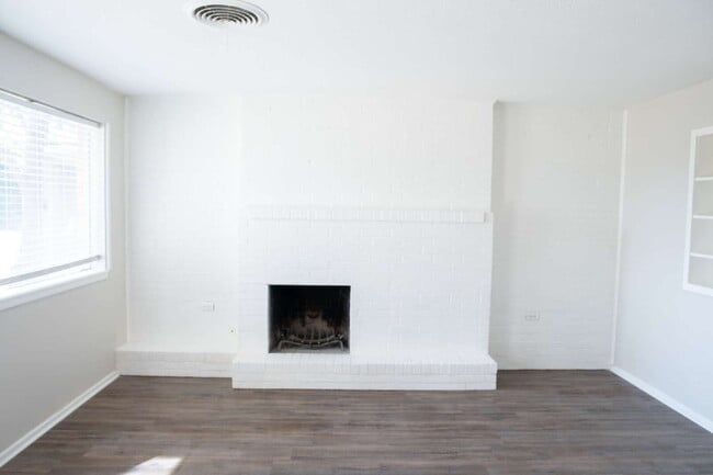 Photo - Updated 3 Bed 2 Bath Duplex!!