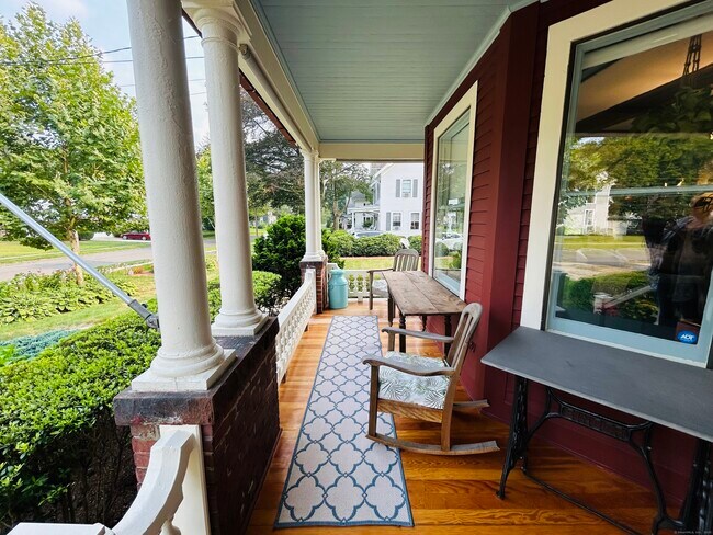 Photo - 37 School St