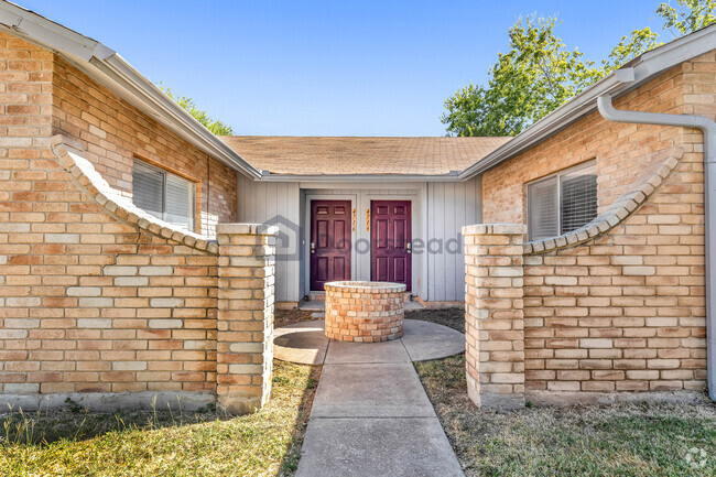 Building Photo - 4714 Oakfield Way Rental