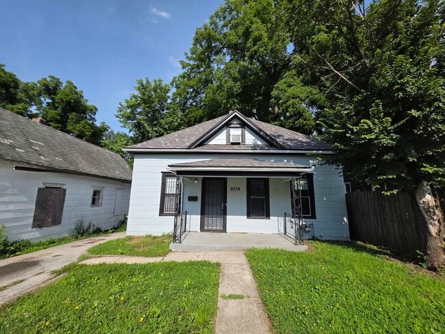 Building Photo - Comfortable 3-Bedroom Home with Private Upstairs Suite