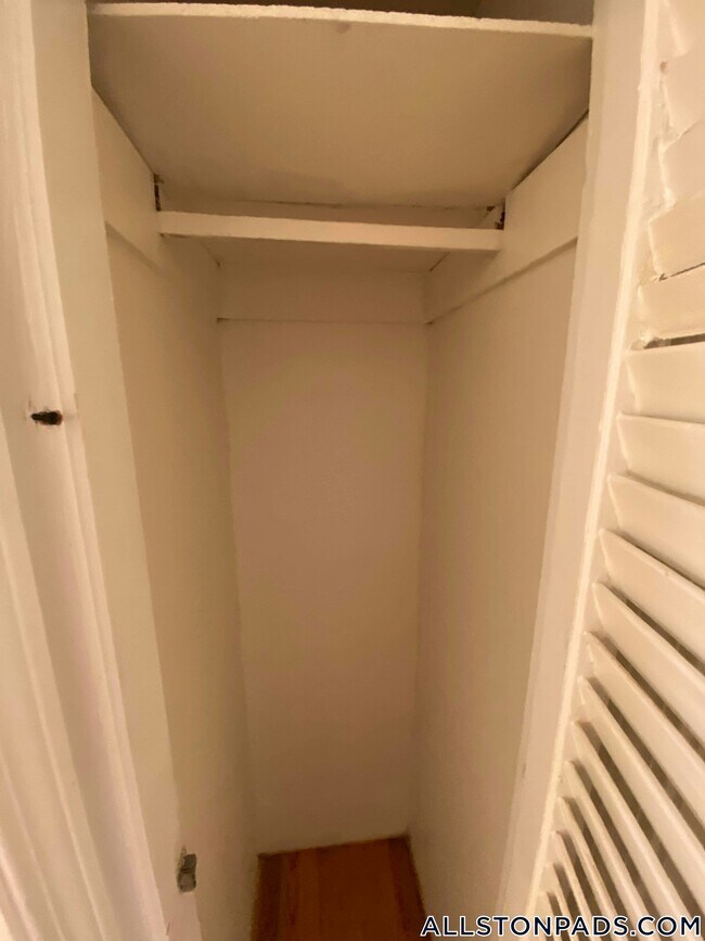 Photo - 6 Webley St Unit 2