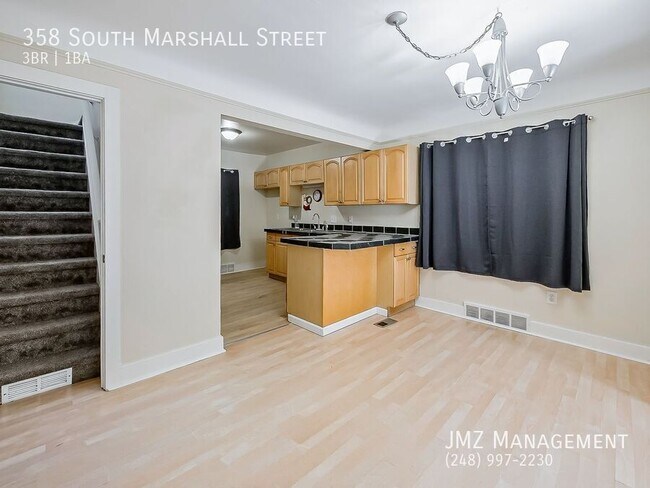 Photo - 358 S Marshall St