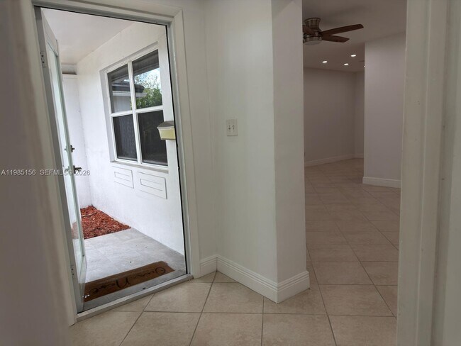 Photo - 11840 SW 81st Rd Unit #1