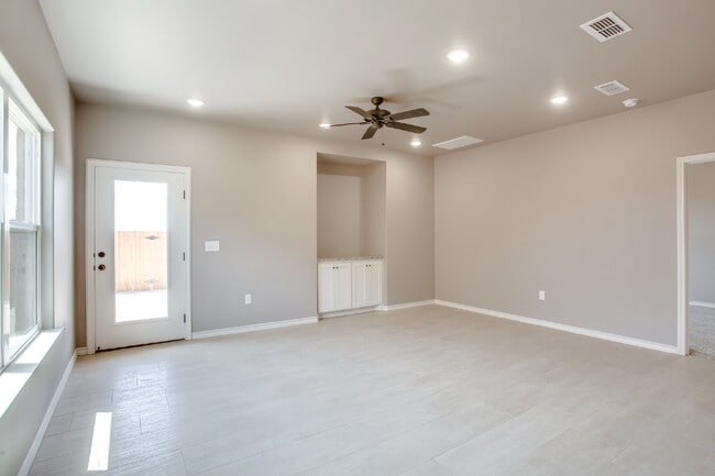Photo - 3/2/2 duplex located in Highland Heights!! Unit A