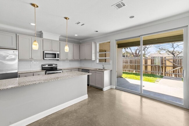 Photo - 2806 Gordon Ave