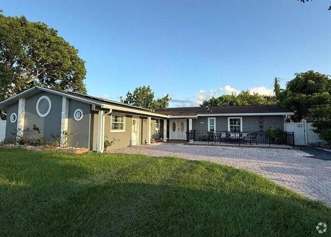 Building Photo - 816 Plato Ave Rental