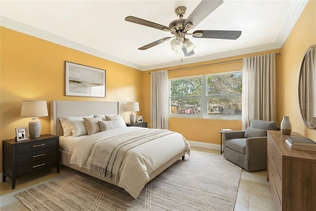 Photo - 140 Ave W NW Unit 3